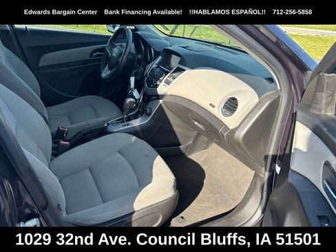 Used 2014 Chevrolet Cruze LT FWD image 10