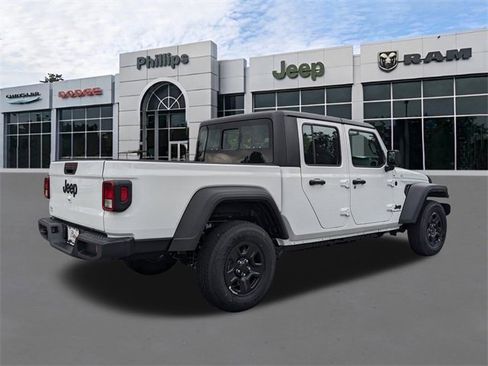 New 2025 Jeep Gladiator Sport image 4