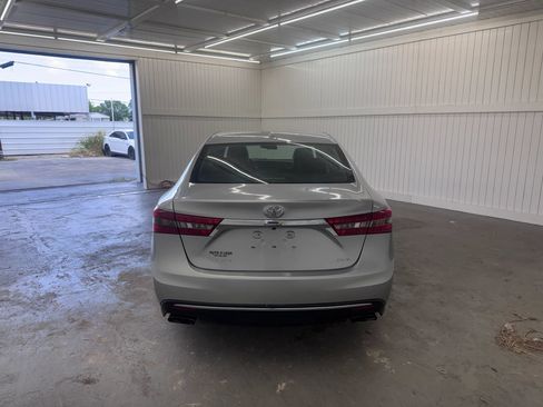 Used 2016 Toyota Avalon XLE FWD image 6