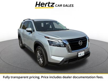 Used 2025 Nissan Pathfinder SV