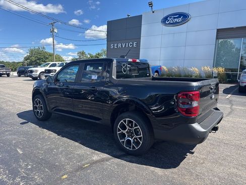 New 2025 Ford Maverick Lariat image 8