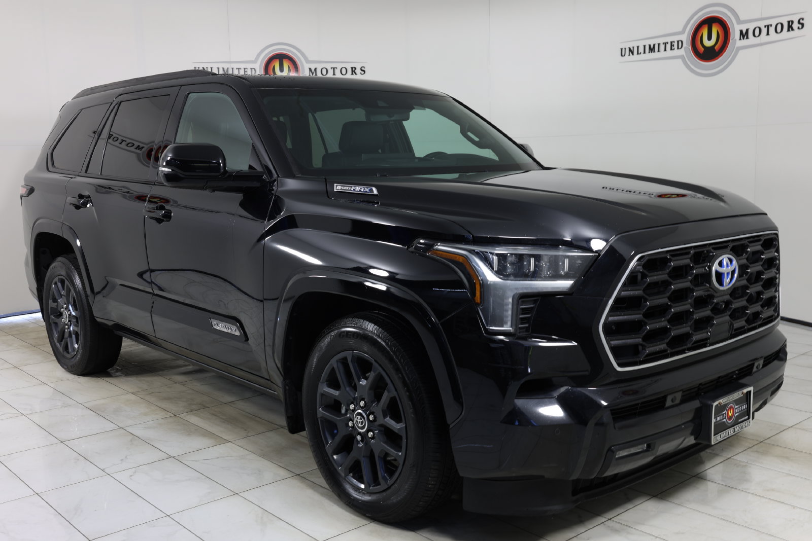 Used 2023 Toyota Sequoia Platinum AWD/4WD image 34