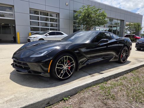 Used 2019 Chevrolet Corvette Stingray Coupe w/ Battery Protection Package RWD image 3
