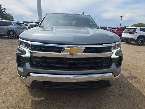 Used 2026 Chevrolet Silverado 1500 LT AWD/4WD image 2