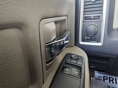 Used 2012 RAM 1500 Classic SLT image 20