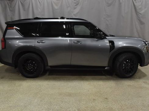Used 2025 Nissan Armada PRO-4X image 3