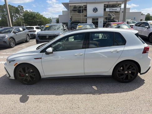 Certified 2023 Volkswagen GTI SE w/ Black Wheel Package FWD image 3