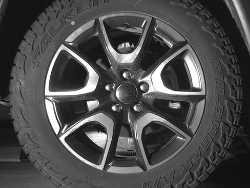 Used 2025 Jeep Compass Trailhawk image 15