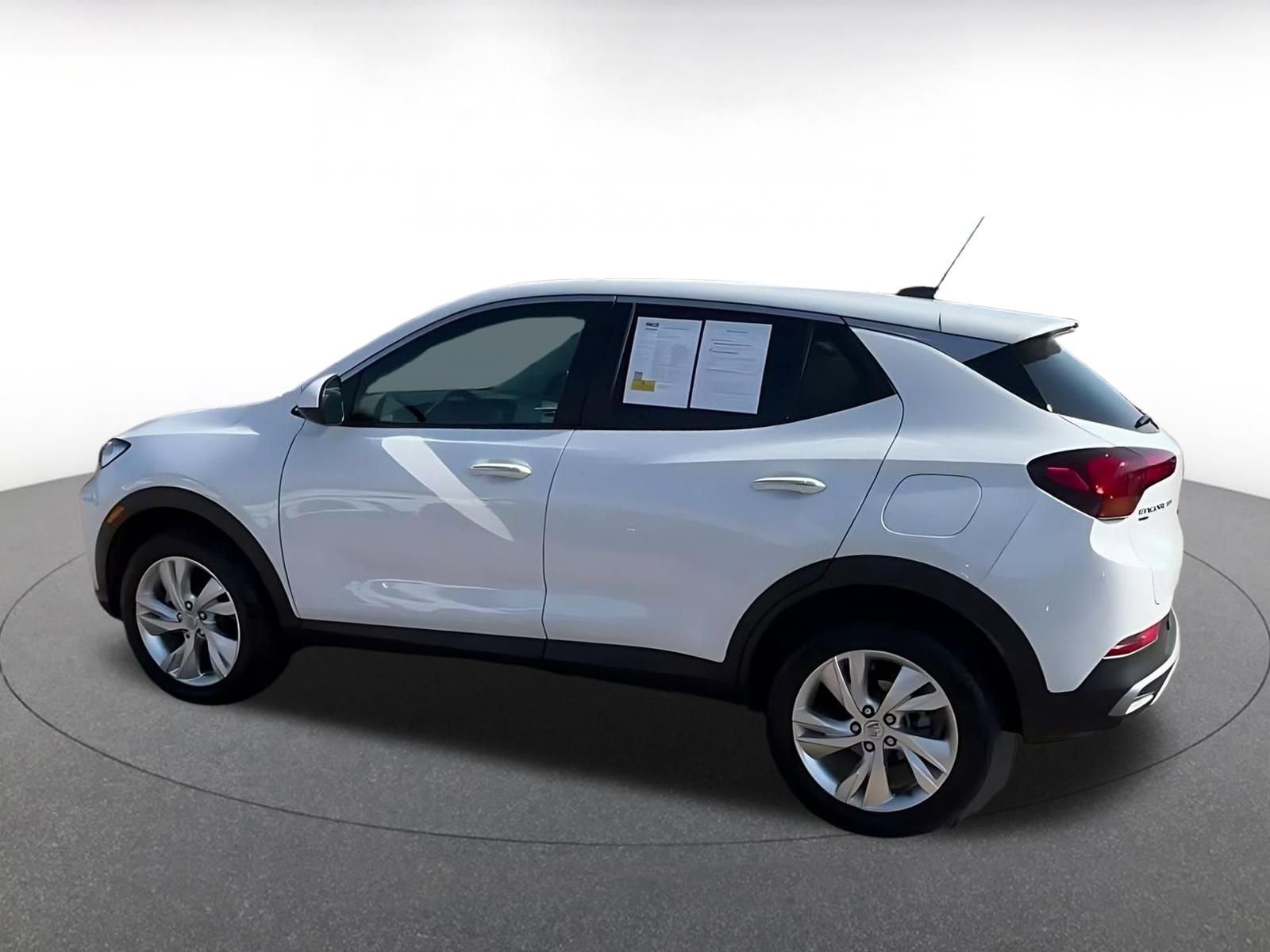 Used 2025 Buick Encore GX Preferred AWD/4WD image 8