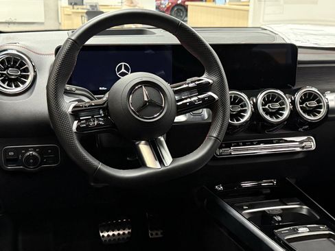 New 2024 Mercedes-Benz EQB 300 300 image 21