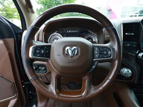 Used 2019 RAM 1500 Limited AWD/4WD image 12