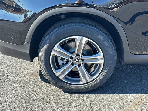 Certified 2022 Mercedes-Benz GLC 300 image 19