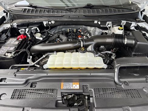 Used 2025 Ford Expedition Active RWD image 29