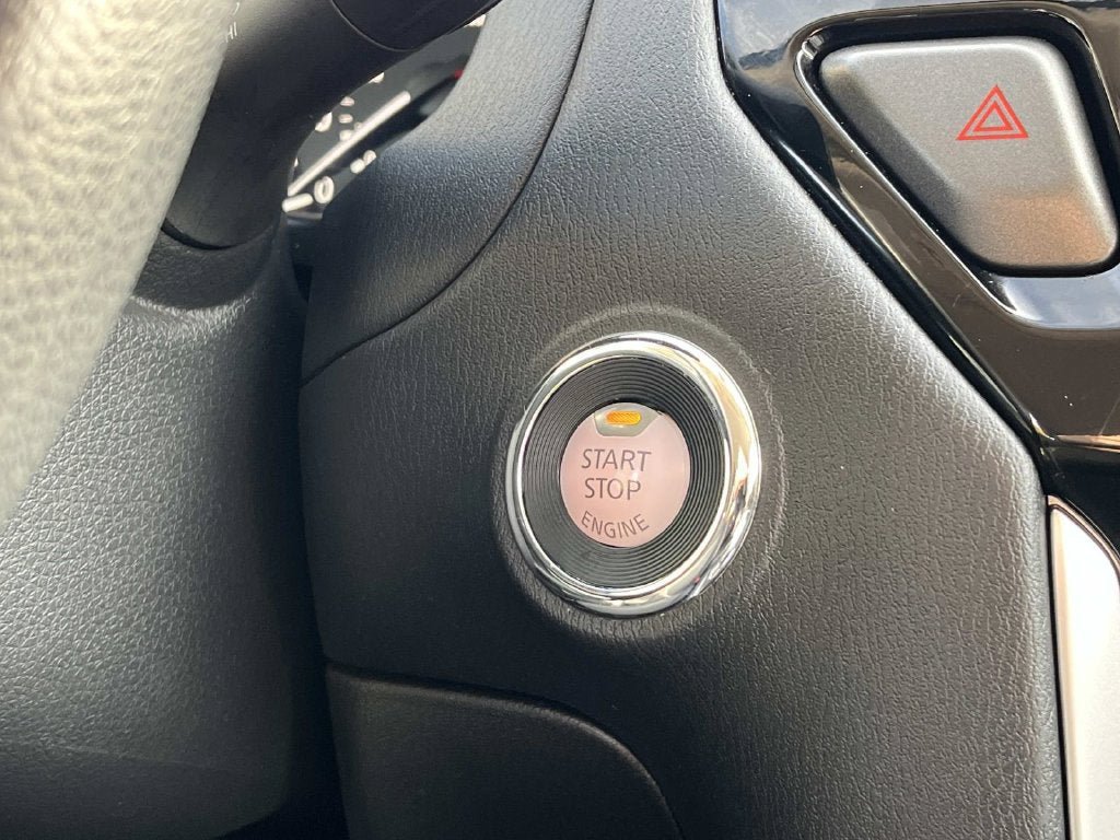 Used 2020 Nissan Pathfinder S FWD image 15