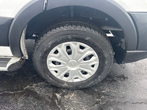 Used 2024 Ford Transit 250 Low Roof w/ Exterior Upgrade Package image 25