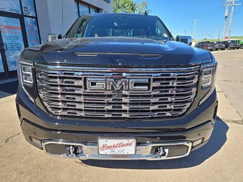 Used 2026 GMC Sierra 1500 Denali Ultimate AWD/4WD image 17