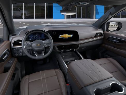 New 2026 Chevrolet Suburban High Country AWD/4WD image 15