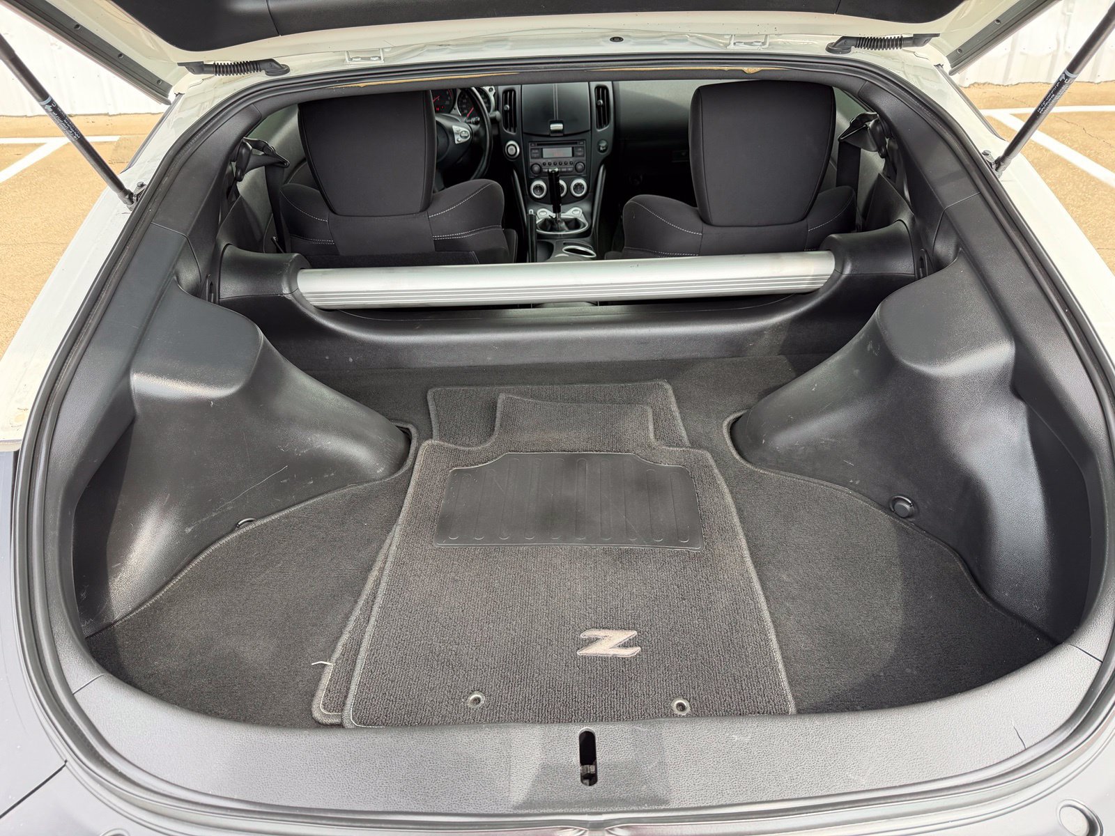 Used 2019 Nissan 370Z Coupe RWD image 37