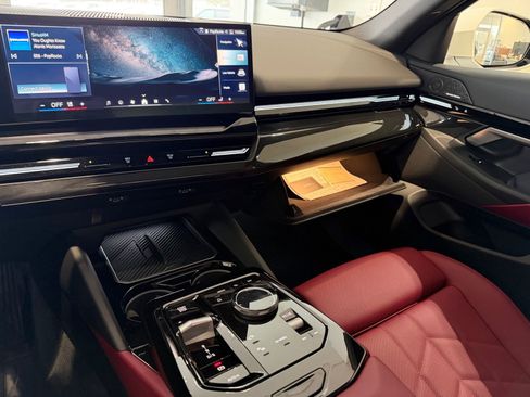 Certified 2025 BMW 530i xDrive image 25