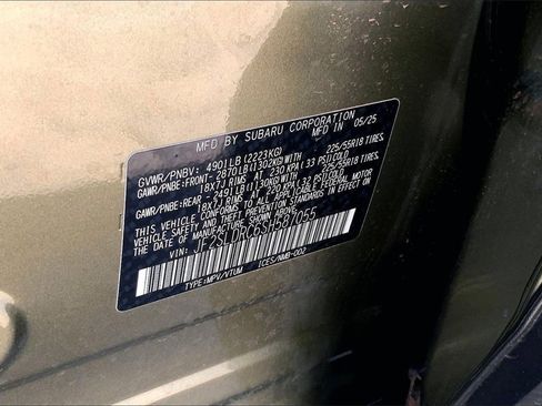 Certified 2025 Subaru Forester Limited image 18