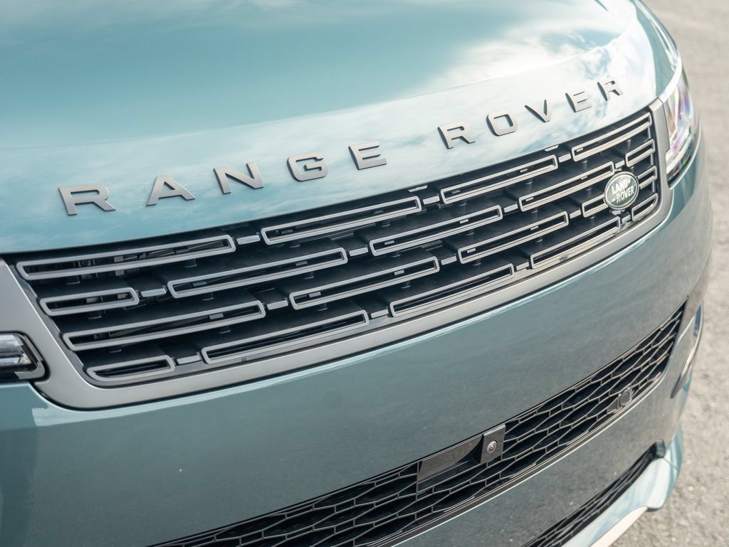 New 2026 Land Rover Range Rover Sport Dynamic SE AWD/4WD image 15