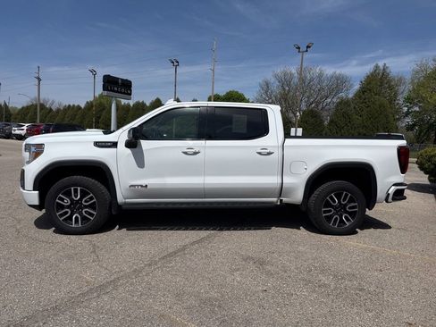 Used 2021 GMC Sierra 1500 AT4 w/ AT4 Premium Package AWD/4WD image 4