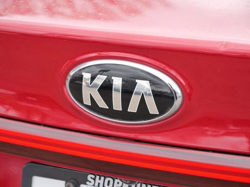 Used 2021 Kia Forte LXS image 10