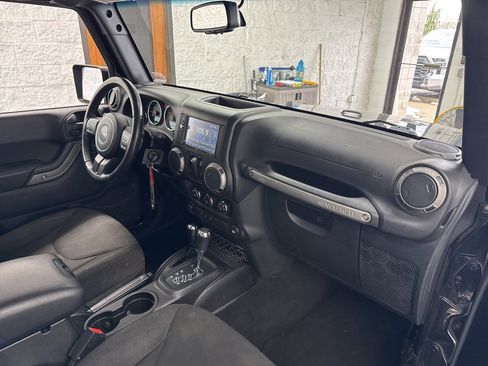 Used 2015 Jeep Wrangler Sport w/ Quick Order Package 24S image 37