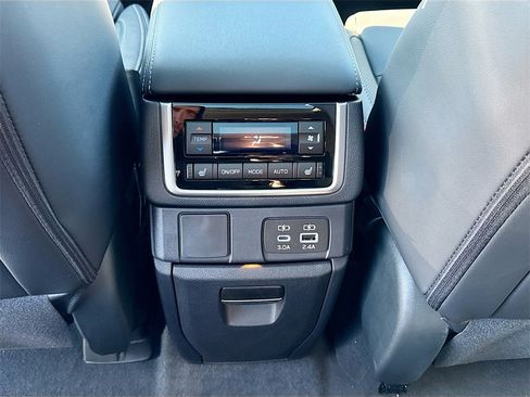 New 2026 Subaru Ascent Limited image 25