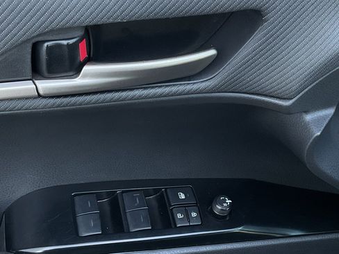 Used 2025 Toyota Camry SE image 12