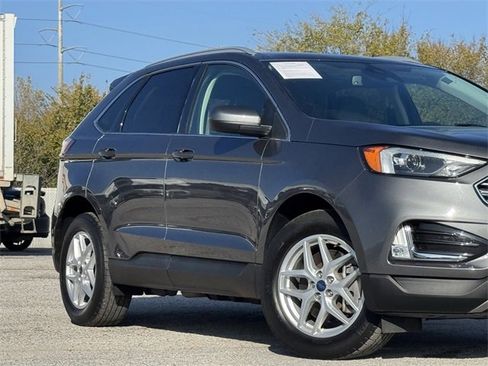 Used 2022 Ford Edge SEL w/ Convenience Package image 3