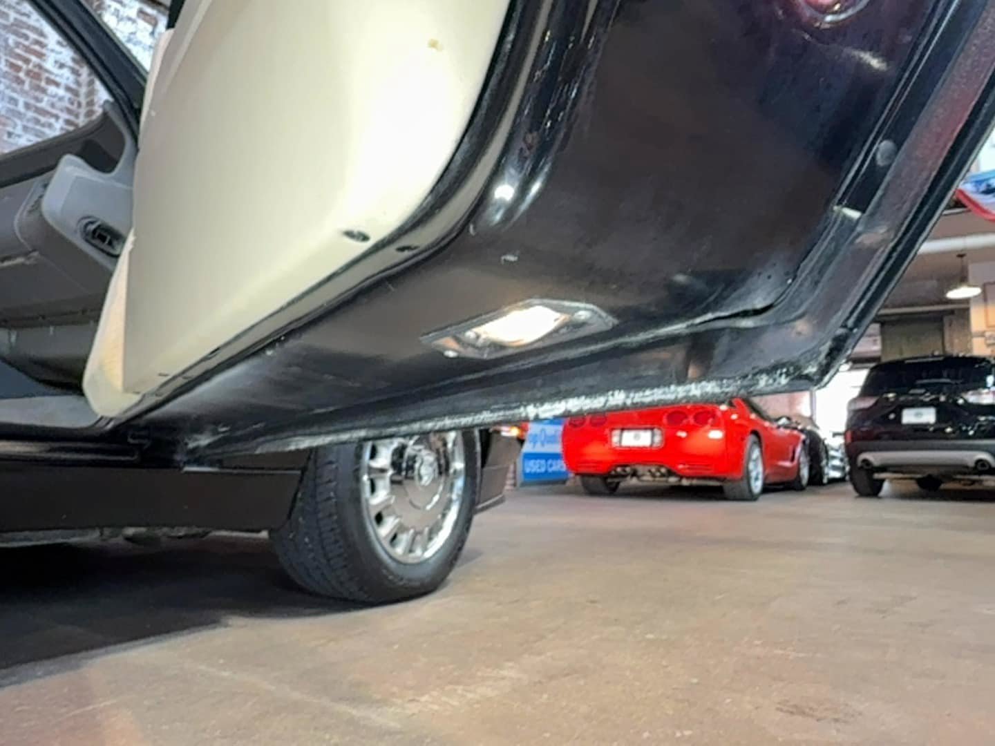 Used 1993 Cadillac Allante FWD image 97