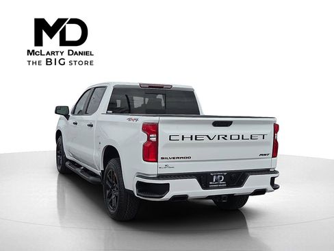 Used 2023 Chevrolet Silverado 1500 RST w/ Redline Edition image 4