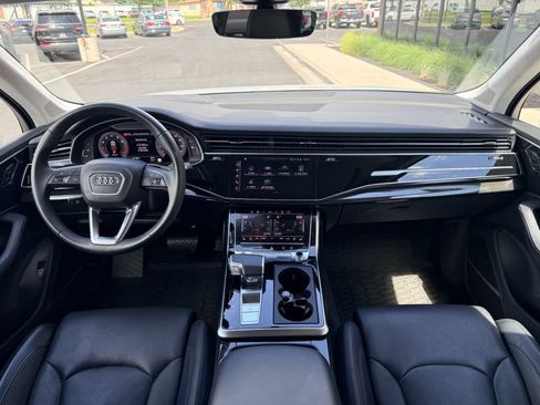 Used 2023 Audi Q7 3.0T Prestige w/ Prestige Package AWD/4WD image 15
