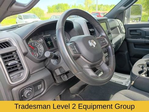 Used 2024 RAM 2500 Tradesman w/ Chrome Appearance Group AWD/4WD image 11