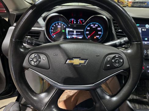 Used 2015 Chevrolet Impala LTZ image 37