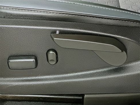 Used 2019 Chevrolet Colorado Z71 image 20