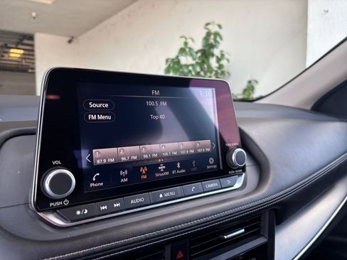 Used 2025 Nissan Rogue SV FWD image 20