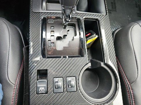 Used 2024 Toyota 4Runner TRD Off-Road Premium image 24