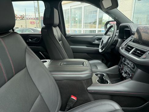 Used 2024 Chevrolet Tahoe RST w/ Luxury Package AWD/4WD image 8