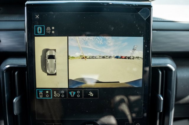 Used 2025 GMC Acadia AT4 AWD/4WD image 20