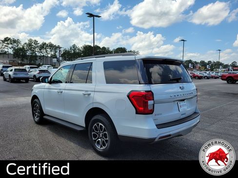 Certified 2024 Ford Expedition XLT RWD image 4