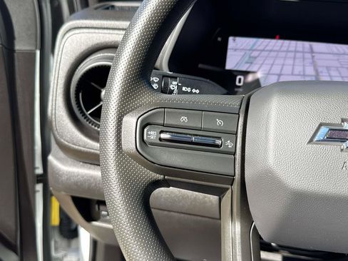 Used 2025 Chevrolet Colorado Trail Boss image 26