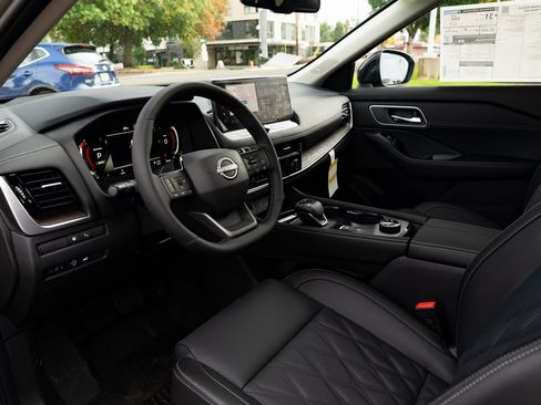 New 2026 Nissan Rogue Platinum w/ Platinum Premium Package image 19