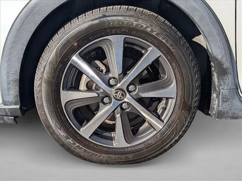 Used 2018 Toyota Prius C Four image 23