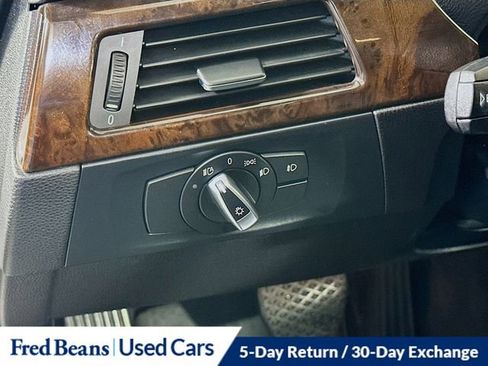 Used 2011 BMW 328i xDrive Sedan image 11