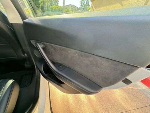 Used 2023 Tesla Model Y Long Range image 25