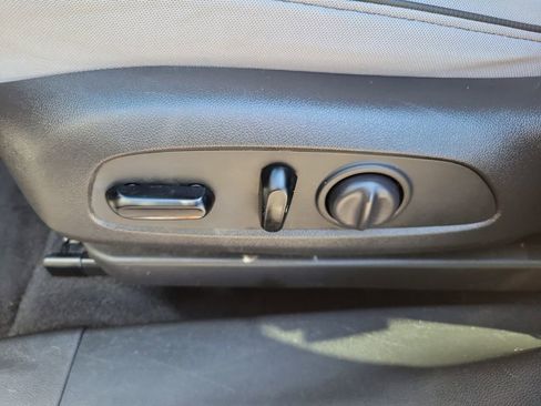 Used 2021 Chevrolet TrailBlazer LT w/ Convenience Package image 23