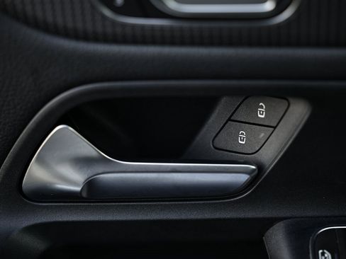 Used 2021 Mercedes-Benz GLA 250 4MATIC image 17