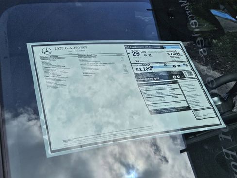 New 2025 Mercedes-Benz GLA 250 image 33